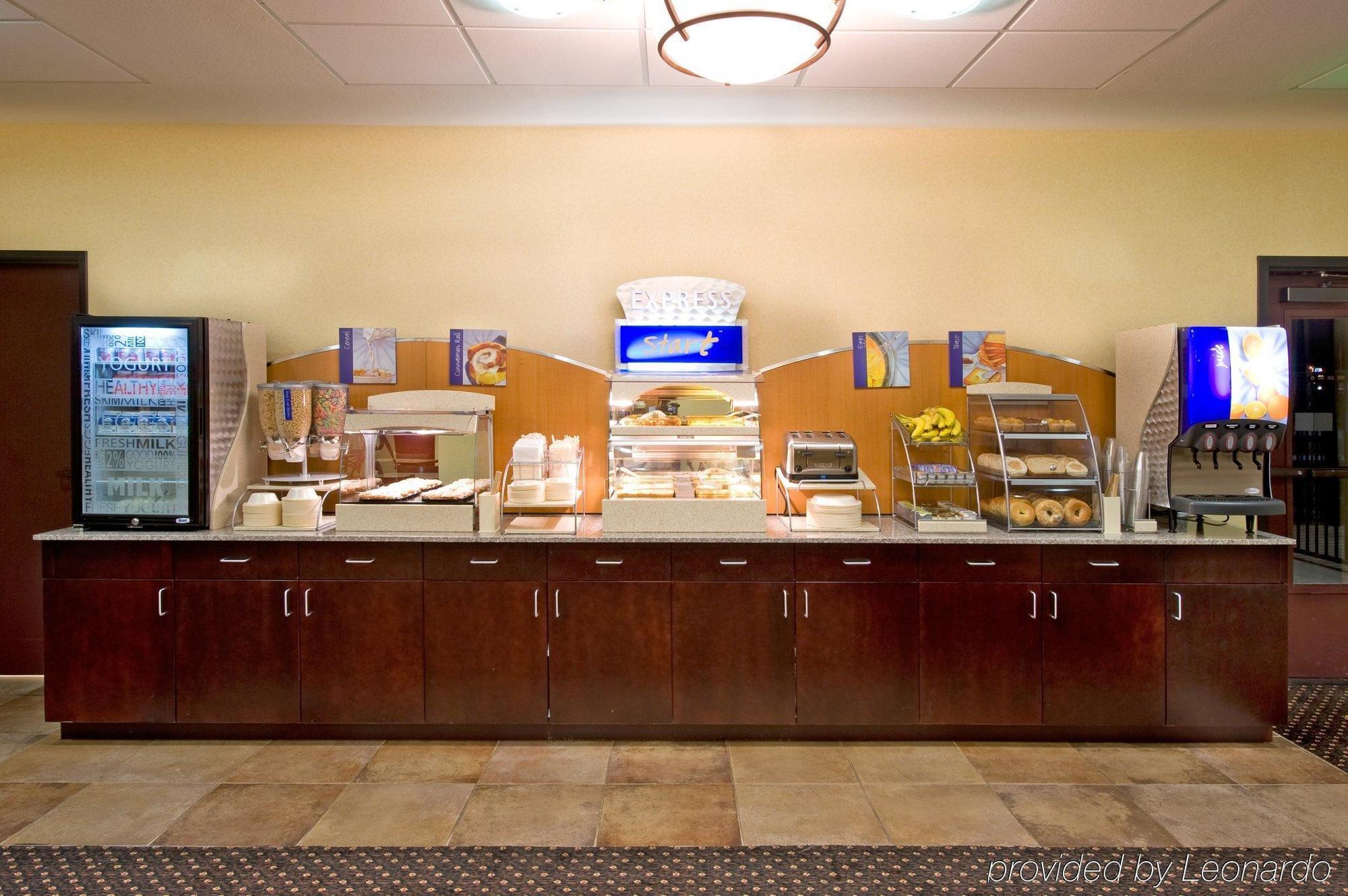 Holiday Inn Express & Suites Willcox Restoran gambar